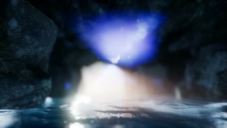 Luz-Solar-De-4k-Dentro-De-Una-Hermosa-Cueva-Misteriosa